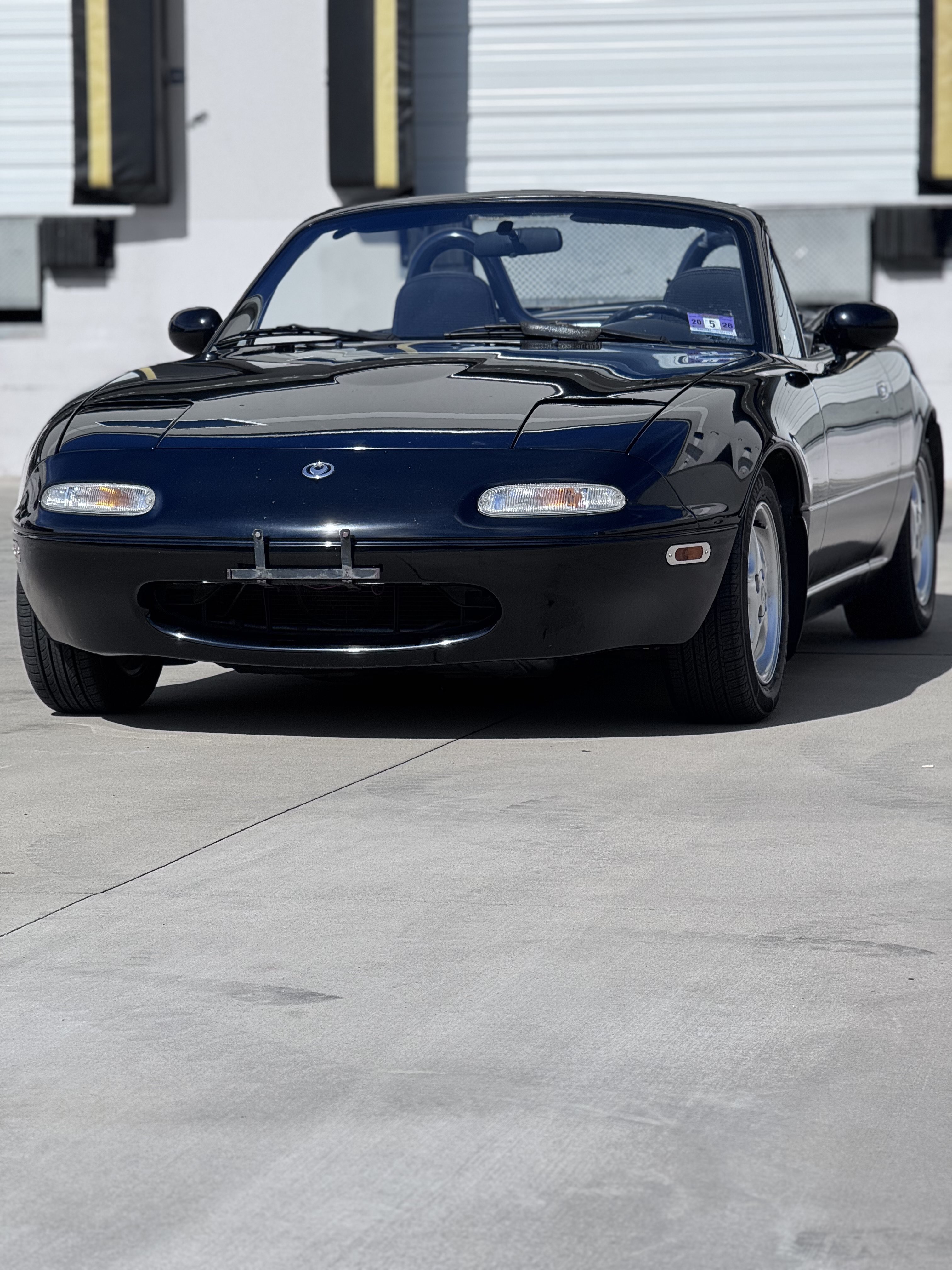 Used 1996 MAZDA MX-5 Miata RWD image 2