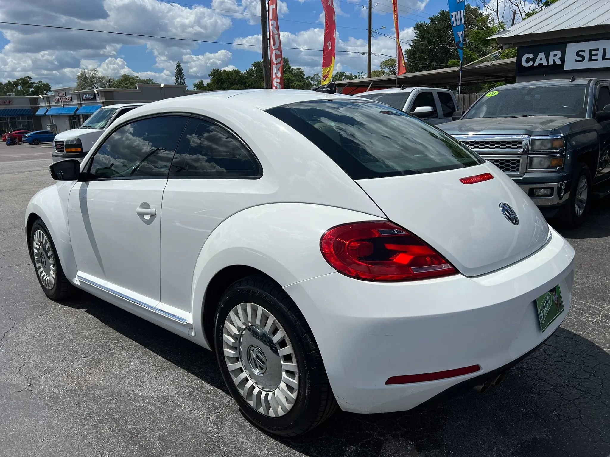 Used 2014 Volkswagen Beetle 2.5 FWD image 7