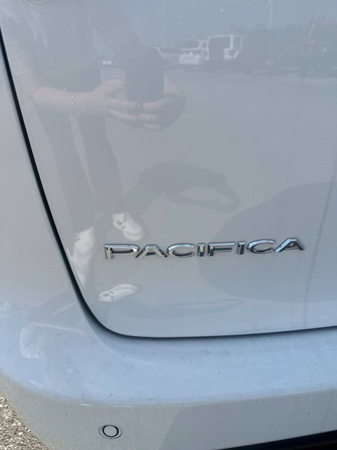 New 2027 Chrysler Pacifica LX FWD image 5