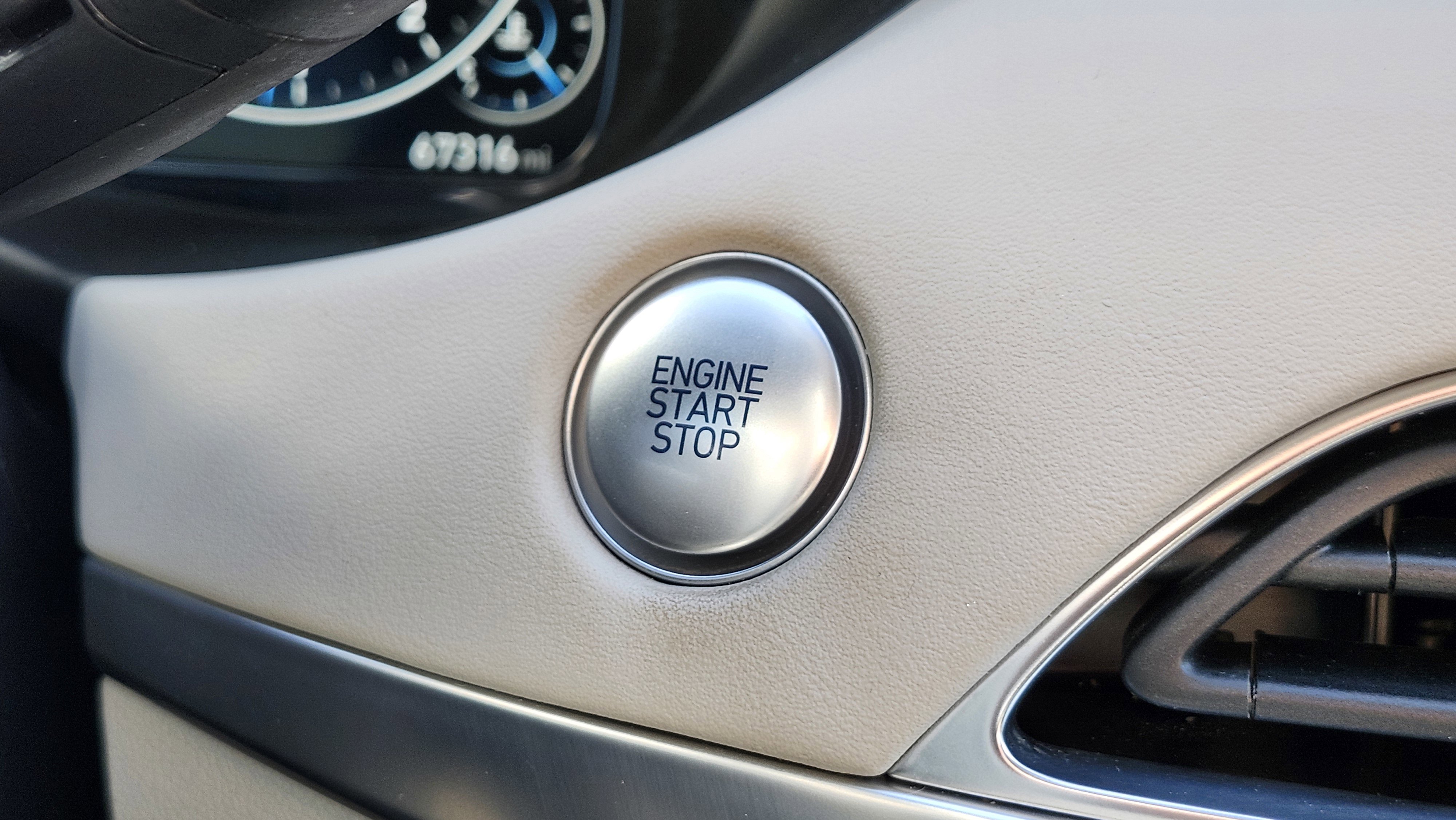 Used 2022 Hyundai Palisade Calligraphy image 9