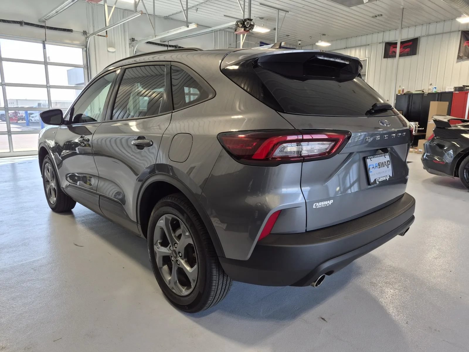 Used 2025 Ford Escape ST-Line Select AWD/4WD image 5