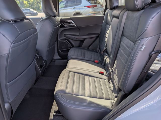 New 2026 Mitsubishi Outlander SE FWD image 28