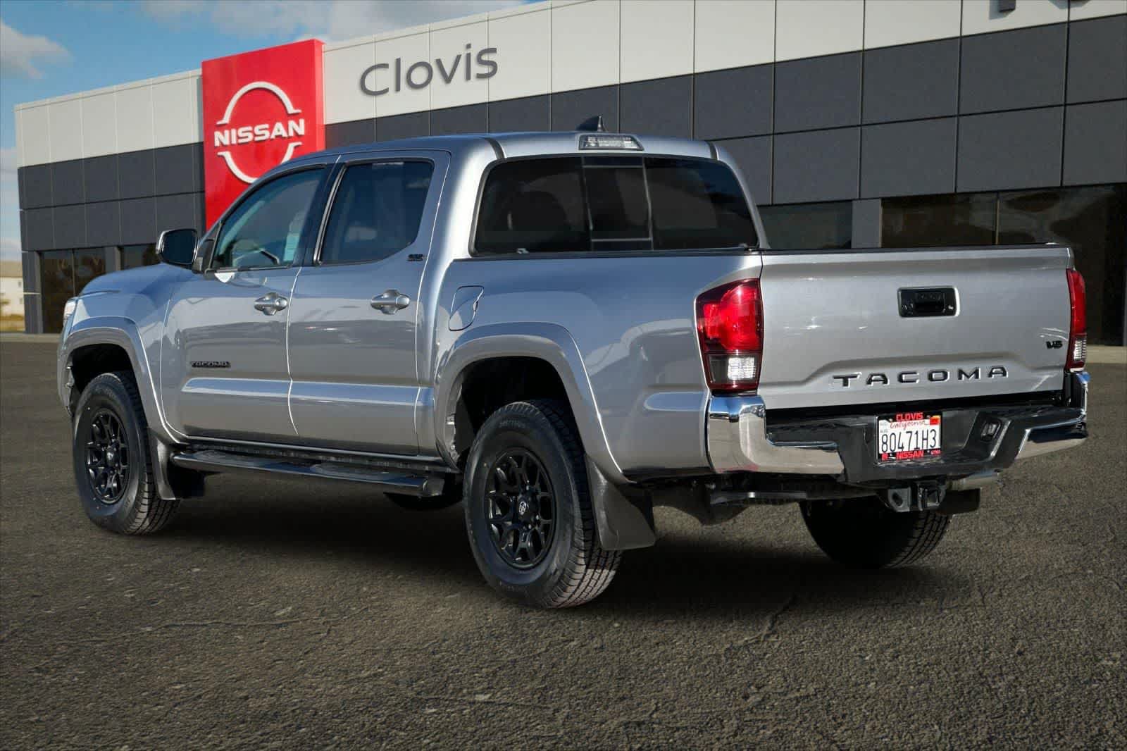 Used 2021 Toyota Tacoma SR5 RWD image 7