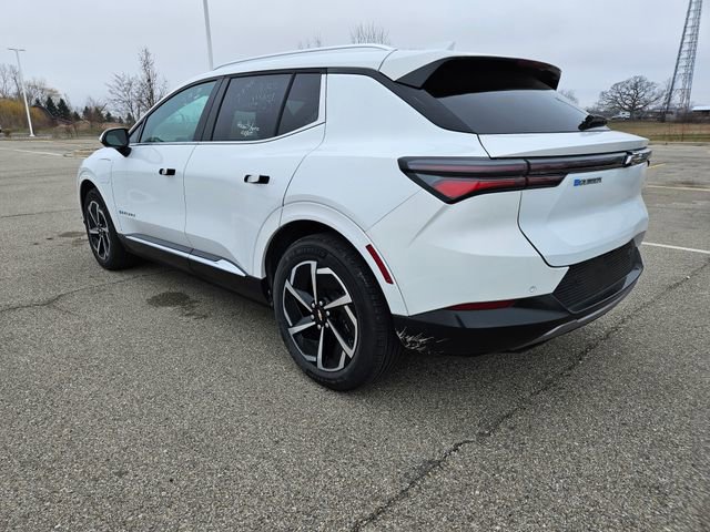 Used 2025 Chevrolet Equinox EV LT image 5