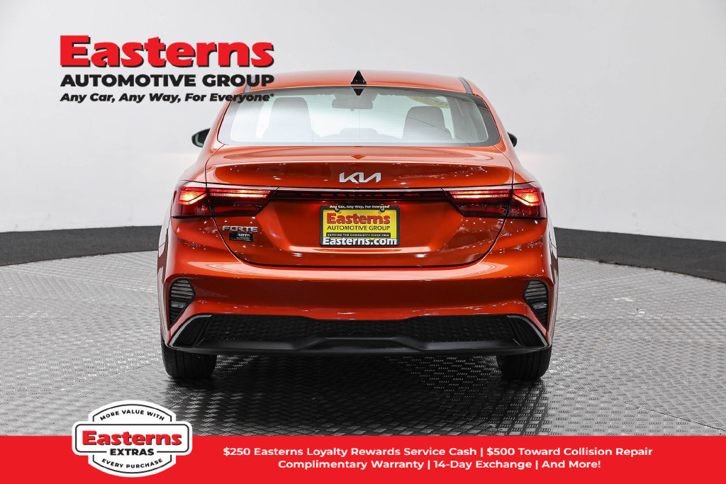 Used 2022 Kia Forte LXS FWD image 7