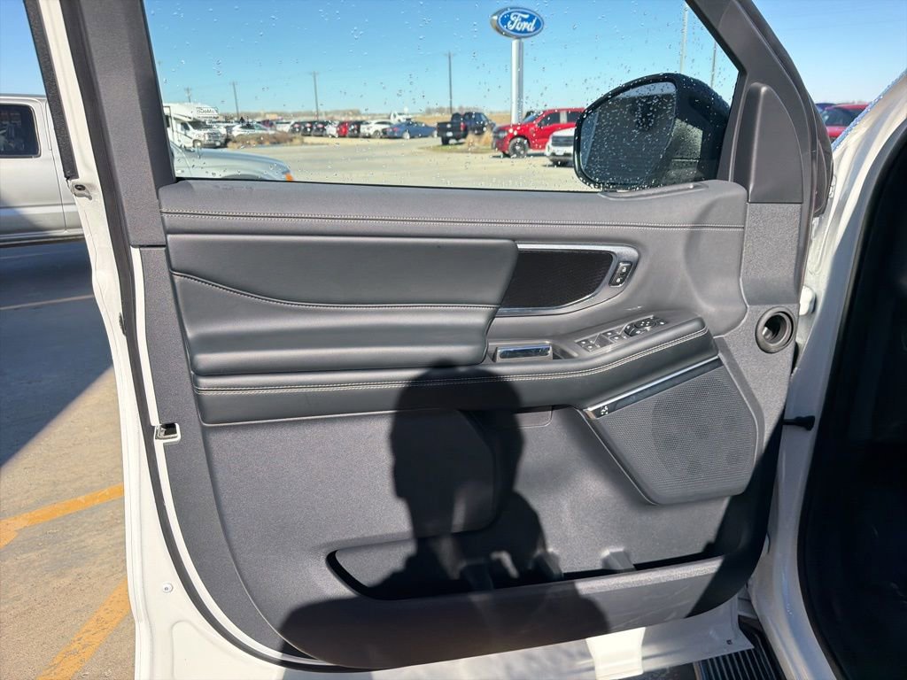 New 2026 Ford Expedition Max Platinum w/ Stealth Appearance Package image 10