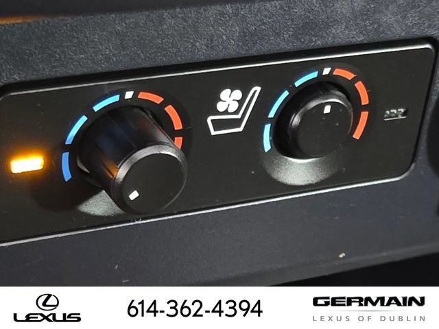 Used 2021 Toyota 4Runner Limited AWD/4WD image 32