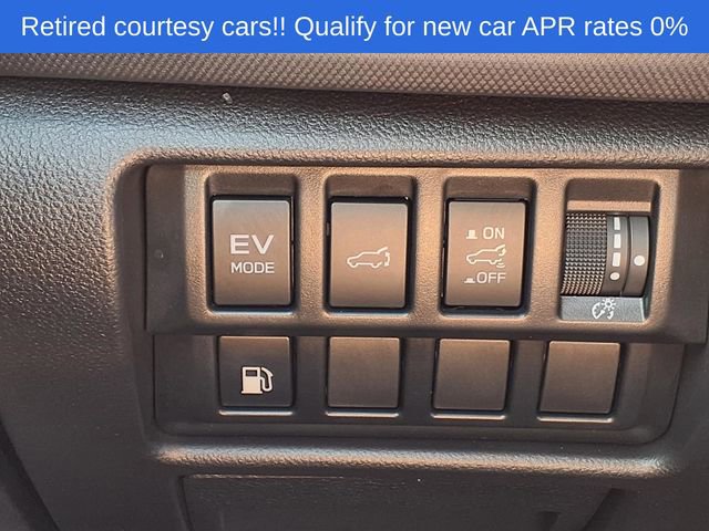 Used 2025 Subaru Forester Limited AWD/4WD image 16