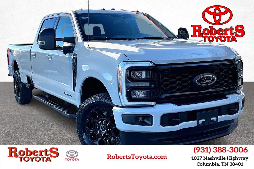 Used 2025 Ford F250 Lariat w/ Black Appearance Package image 1