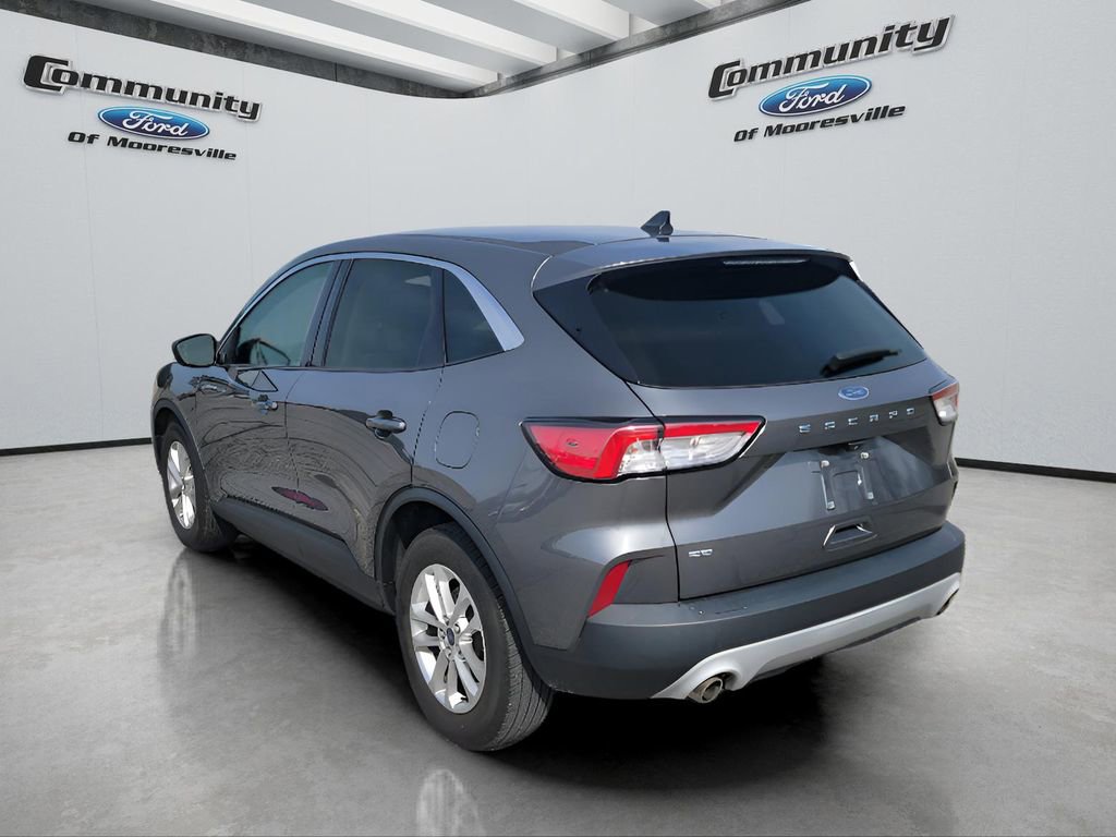 Used 2021 Ford Escape SE FWD image 6