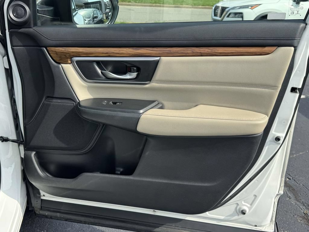 Used 2017 Honda CR-V EX-L image 10