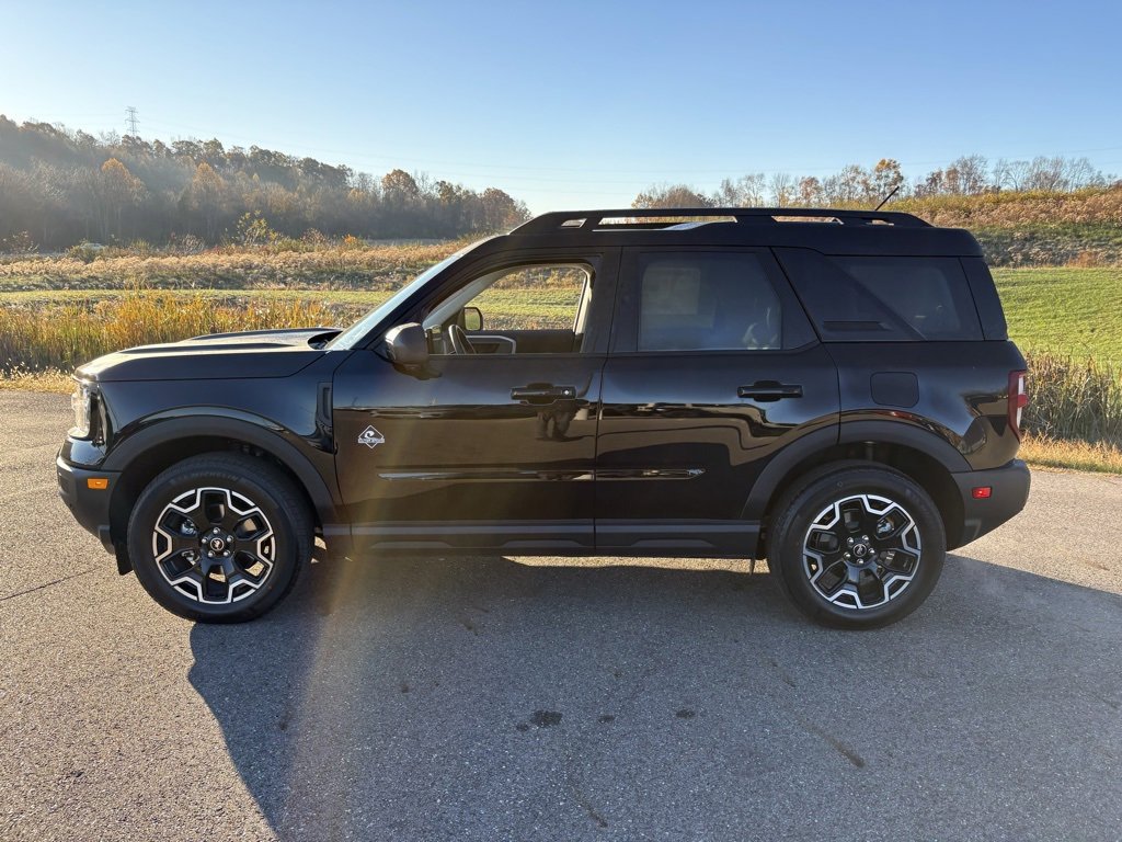 New 2025 Ford Bronco Sport Outer Banks w/ Outer Banks Tech Package+ image 2