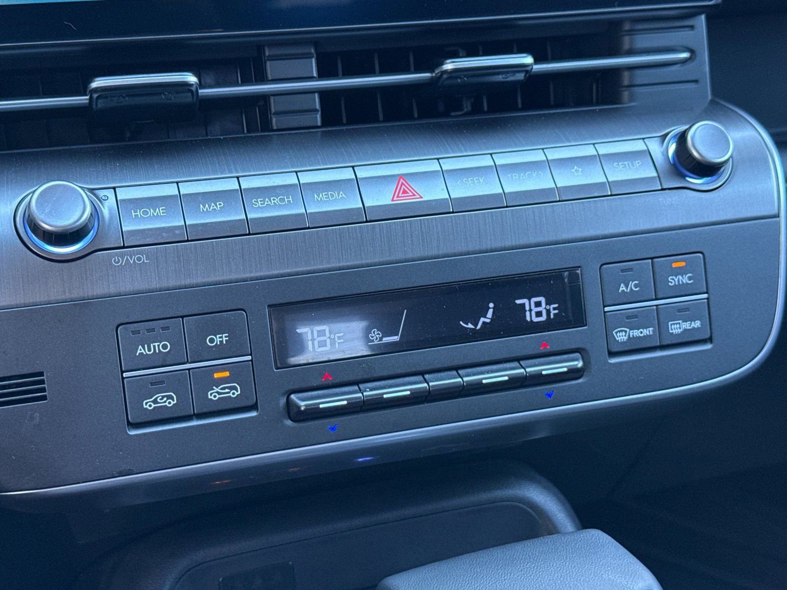 Certified 2025 Hyundai Kona SEL image 22