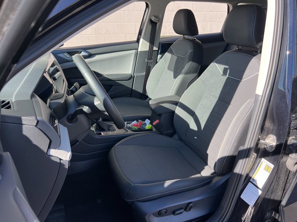 Used 2024 Volkswagen Taos SE image 21