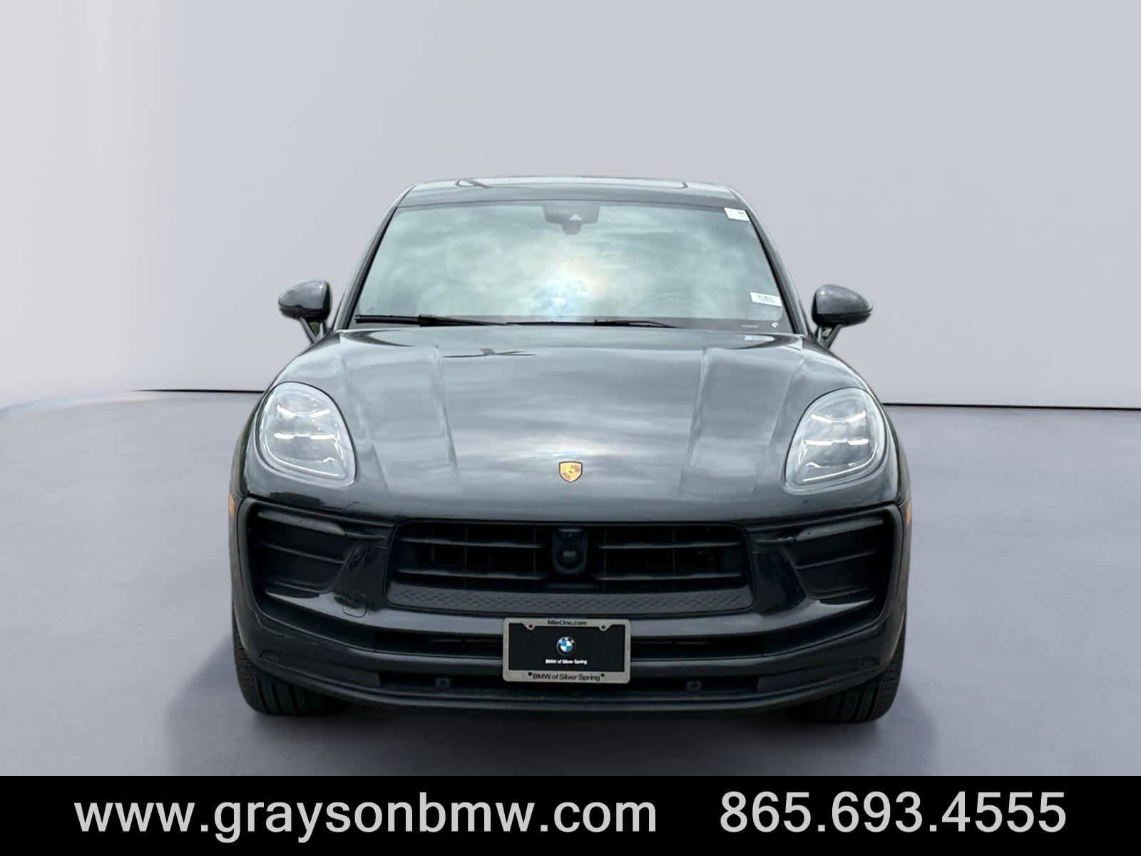 Used 2024 Porsche Macan AWD/4WD image 8