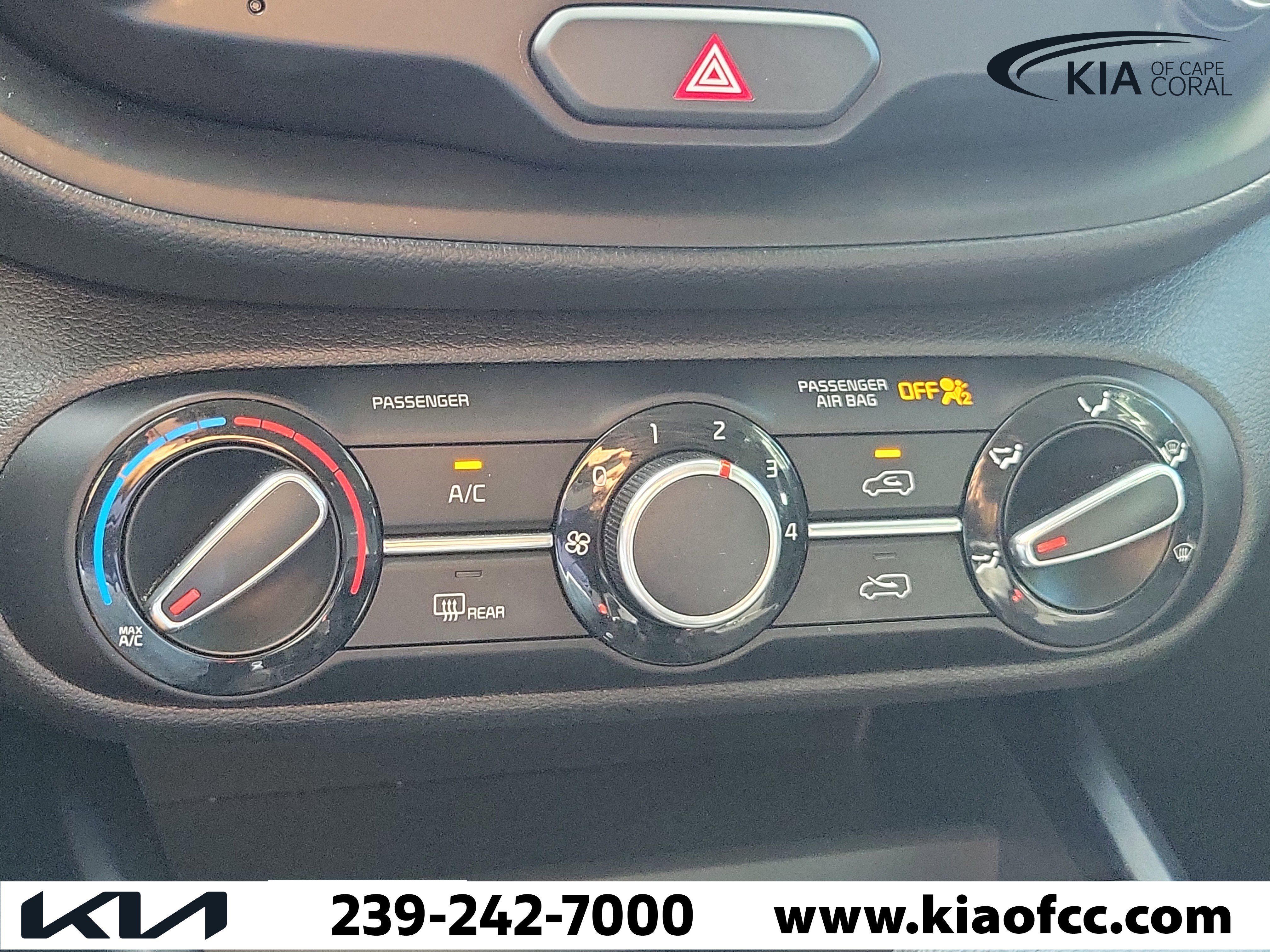 Used 2020 Kia Soul LX FWD image 27