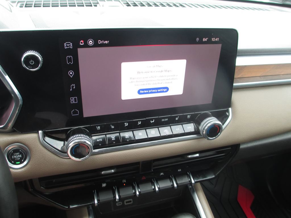 Used 2024 GMC Canyon Denali AWD/4WD image 25