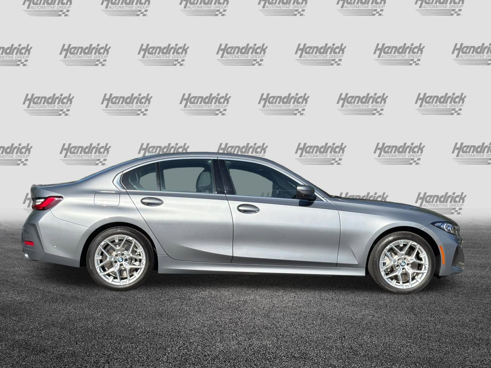 Used 2025 BMW 330i Sedan RWD image 3