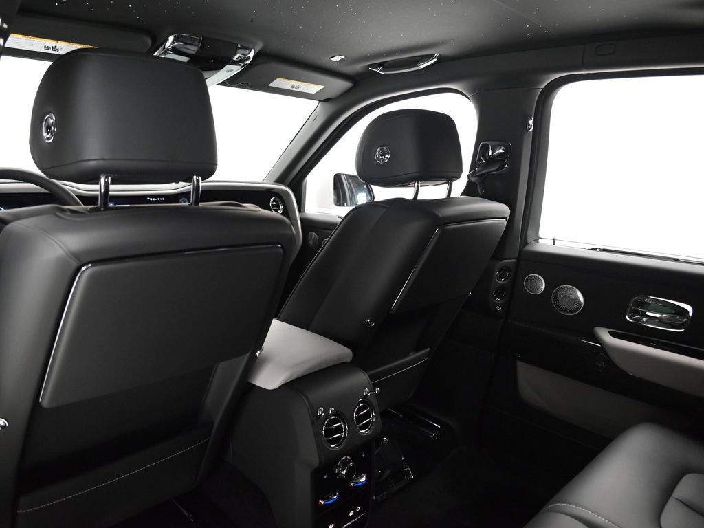 New 2027 Rolls-Royce Cullinan Black Badge AWD/4WD image 15