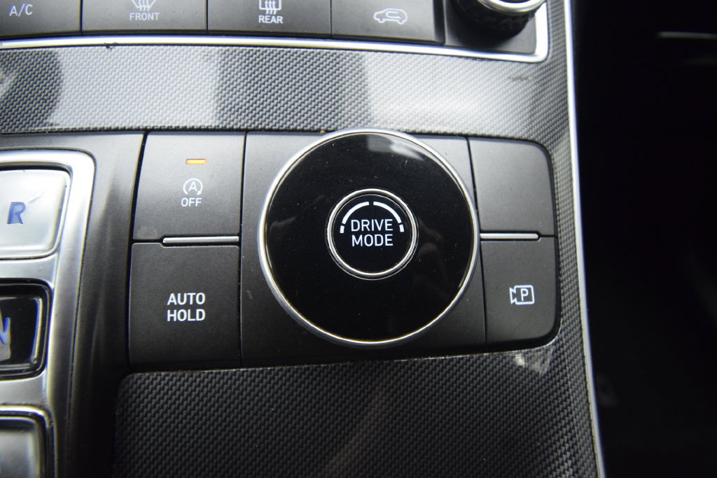 Used 2021 Hyundai Santa Fe SE FWD image 31