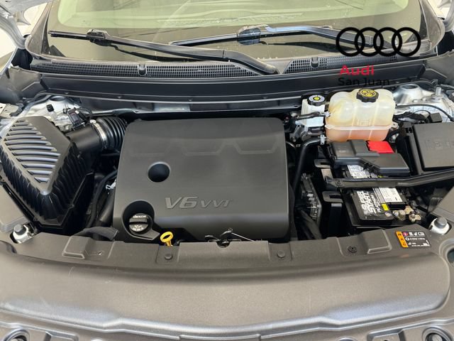 Used 2020 Buick Enclave Essence w/ Sound and Sites Package FWD image 9