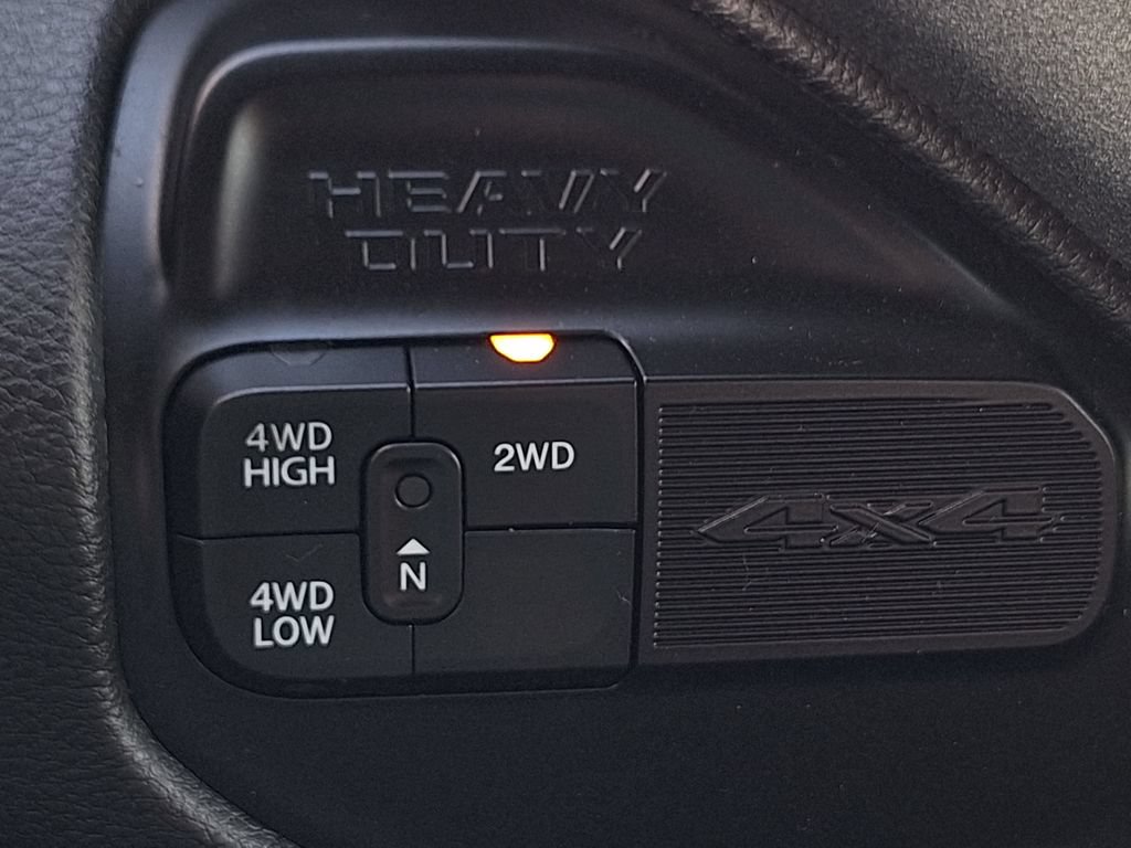 Used 2024 RAM 3500 Tradesman w/ Chrome Appearance Group AWD/4WD image 24