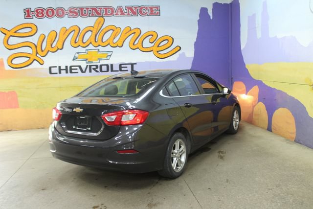 Used 2016 Chevrolet Cruze LT w/ LT Convenience Package FWD image 8