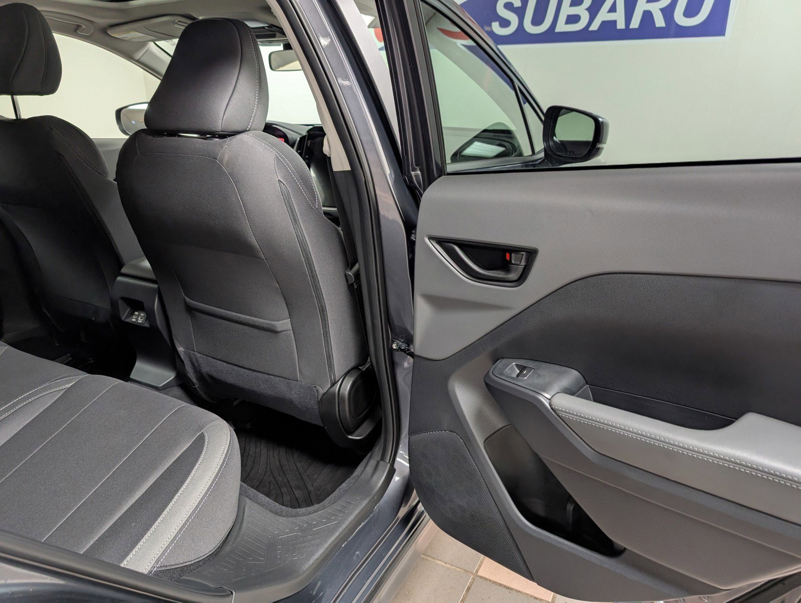 Certified 2025 Subaru Crosstrek 2.0i Premium image 29