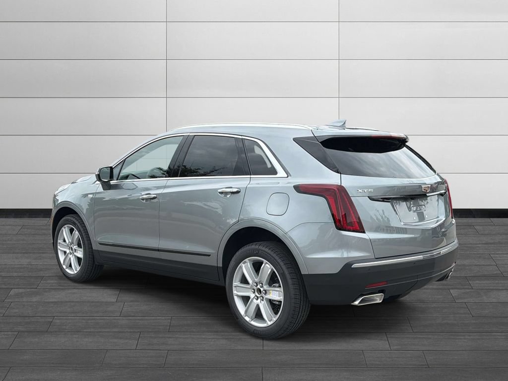 New 2026 Cadillac XT5 Luxury w/ LPO, ONYX Package FWD image 7