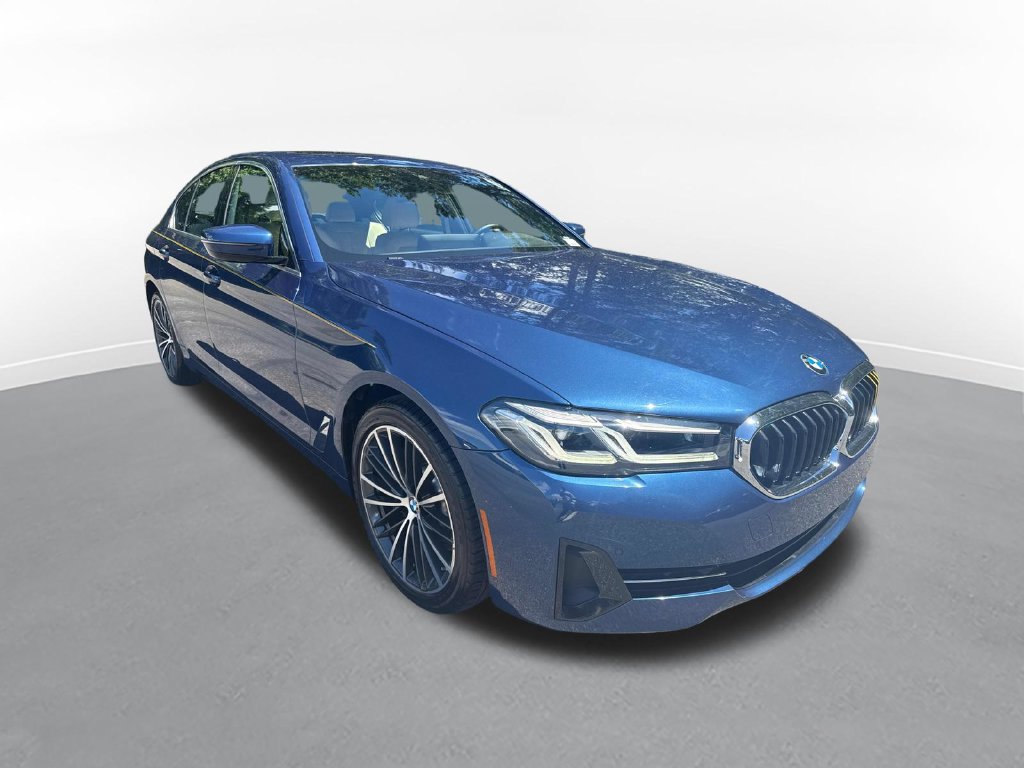 Used 2023 BMW 530i w/ Convenience Package RWD image 4