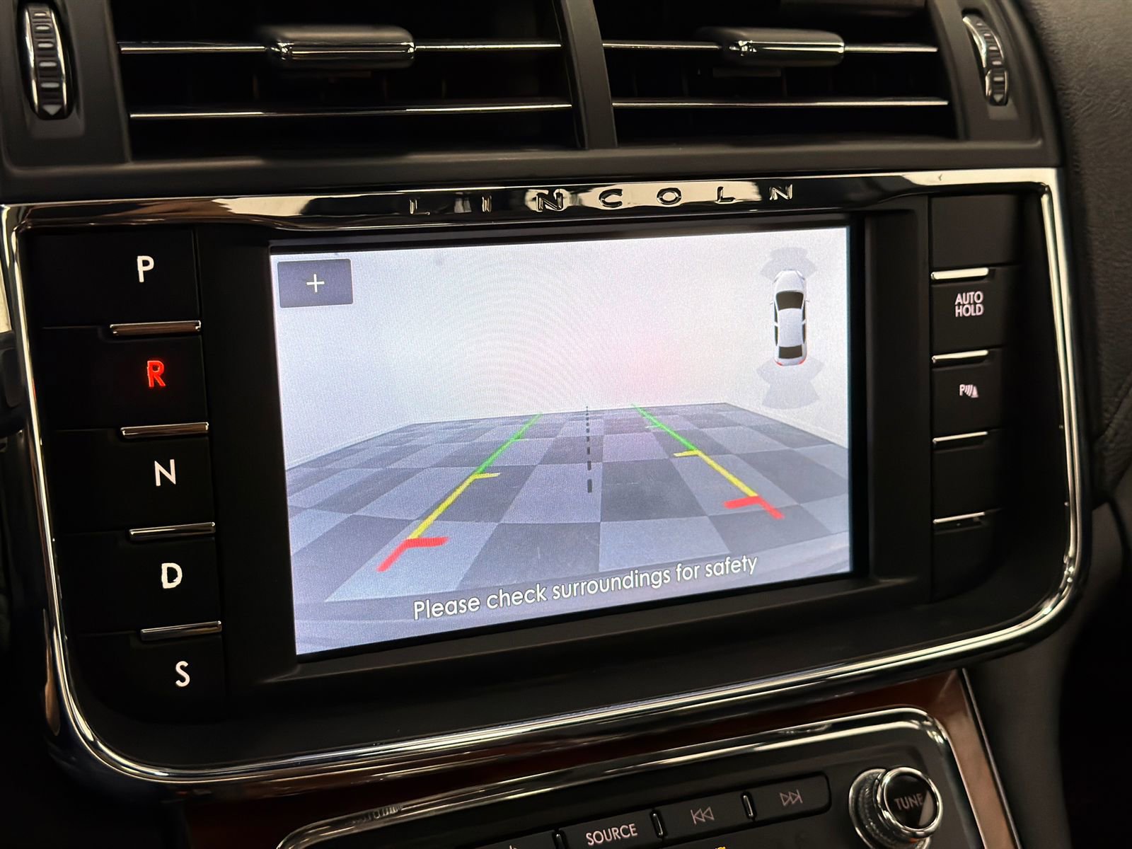 Used 2020 Lincoln Continental AWD w/ Premium Package image 27