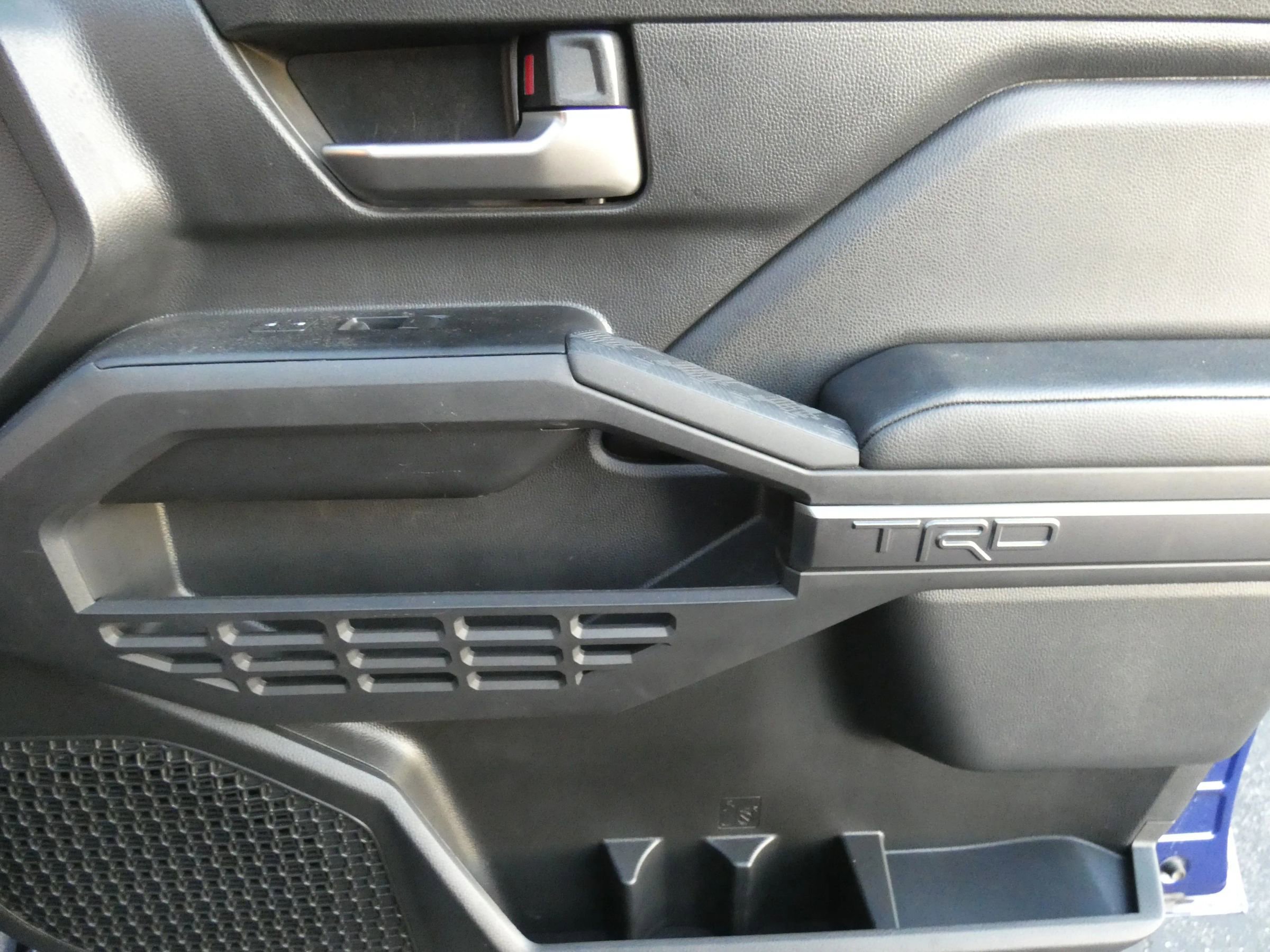 Used 2025 Toyota Tacoma TRD Off-Road w/ TRD Off Road Upgrade Package image 33