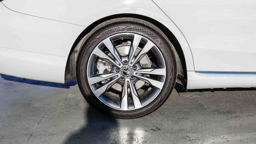 Used 2019 Mercedes-Benz C 300 Sedan image 12
