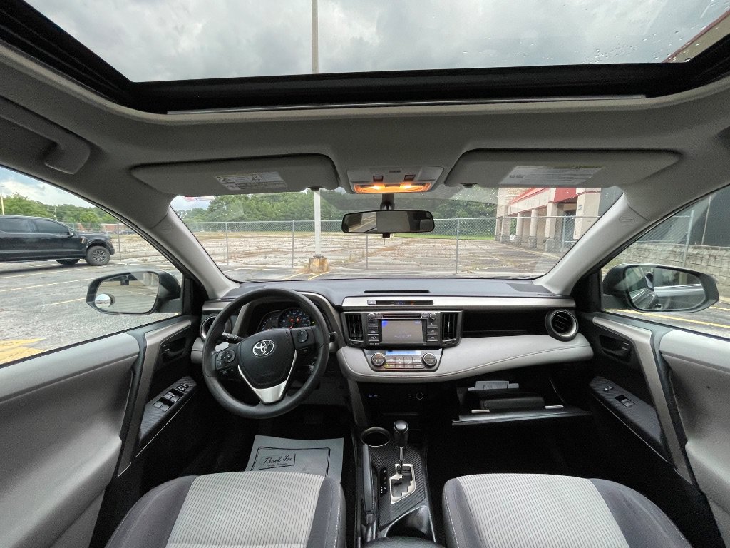 Used 2013 Toyota RAV4 XLE FWD image 26