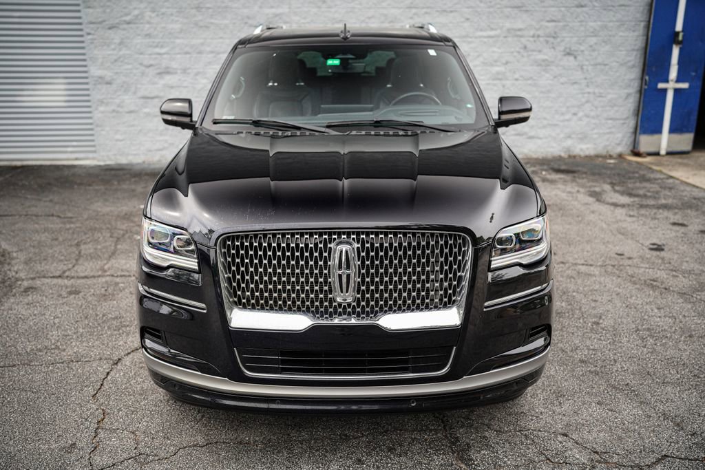 Used 2023 Lincoln Navigator Reserve RWD image 6