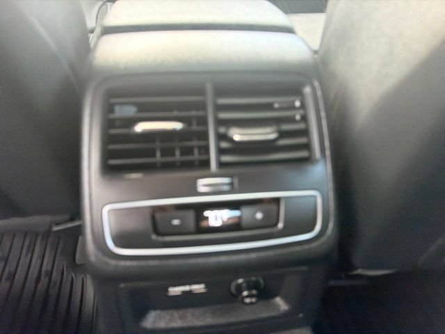 Used 2024 Audi S4 Premium Plus w/ Premium Plus Package AWD/4WD image 39