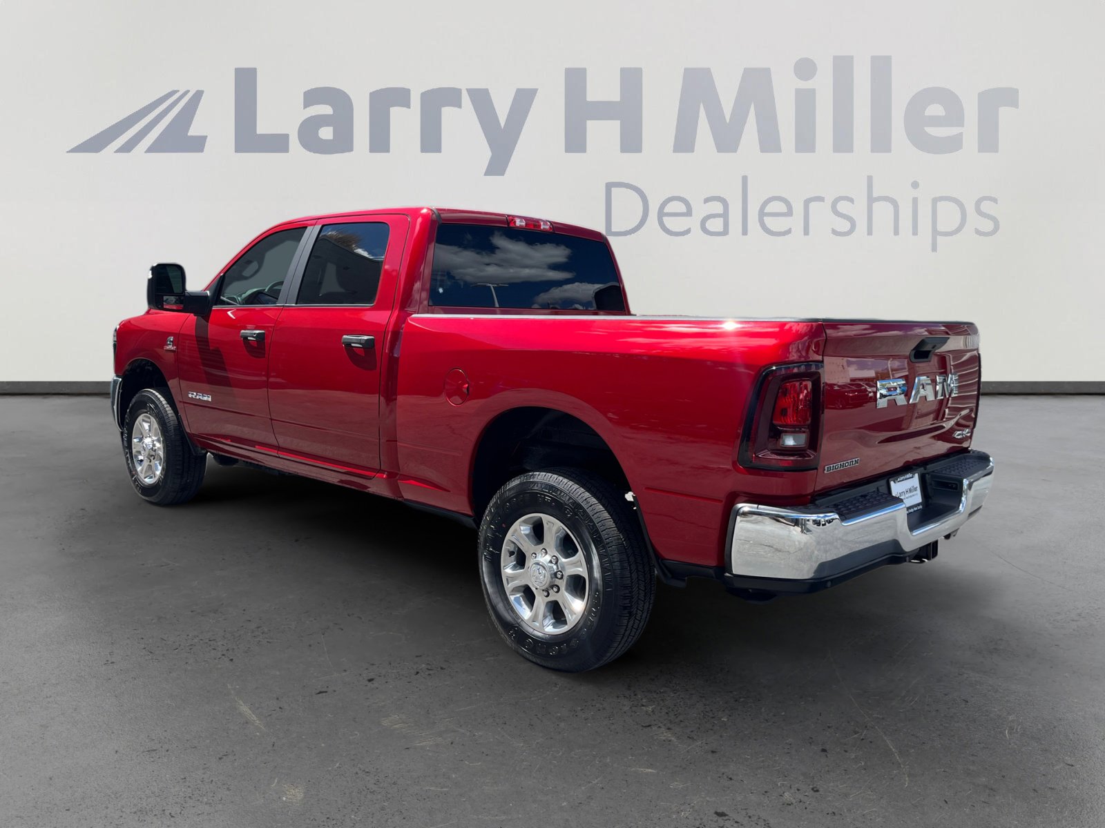 New 2025 RAM 2500 Big Horn AWD/4WD image 3