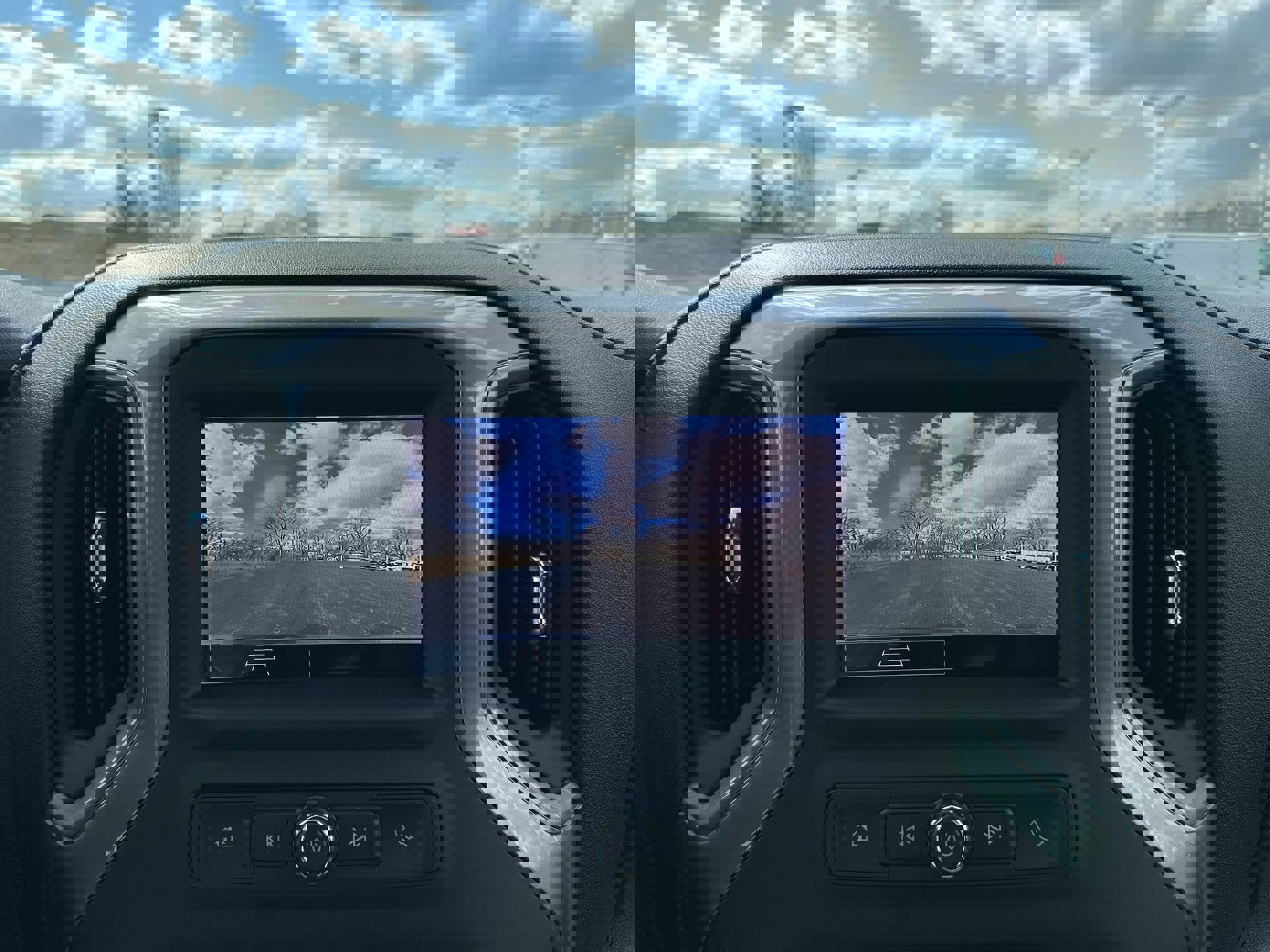 New 2026 GMC Sierra 3500 Pro w/ Convenience Package image 17