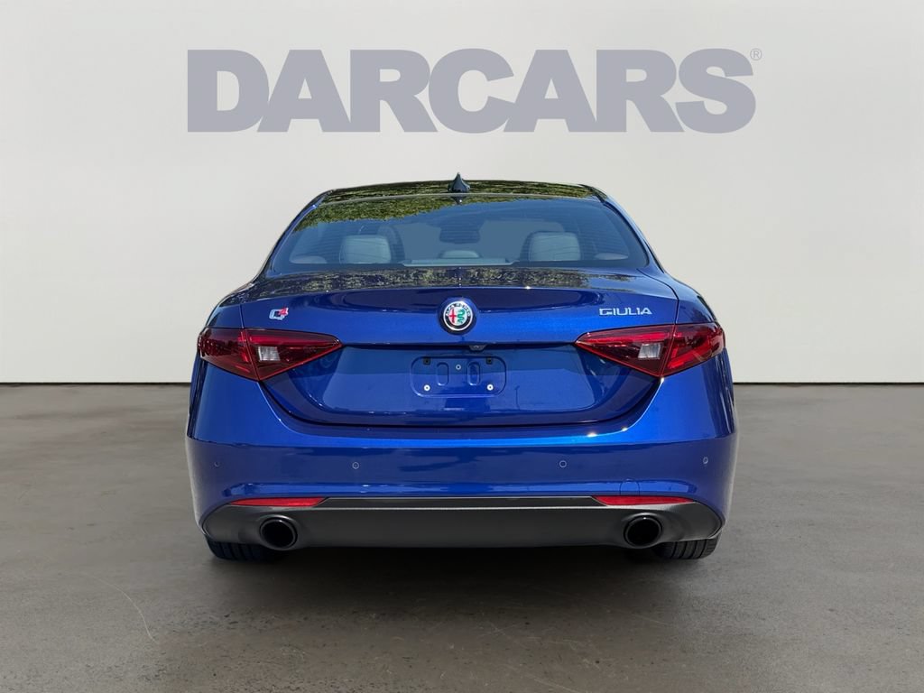 Used 2022 Alfa Romeo Giulia Sprint AWD/4WD image 4