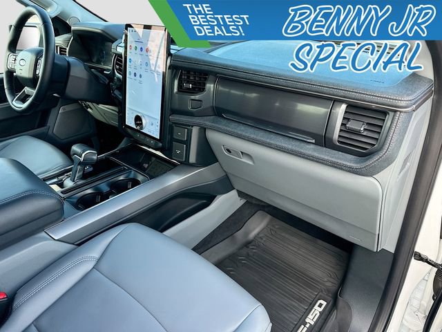 Used 2025 Ford F150 Lightning Flash image 30