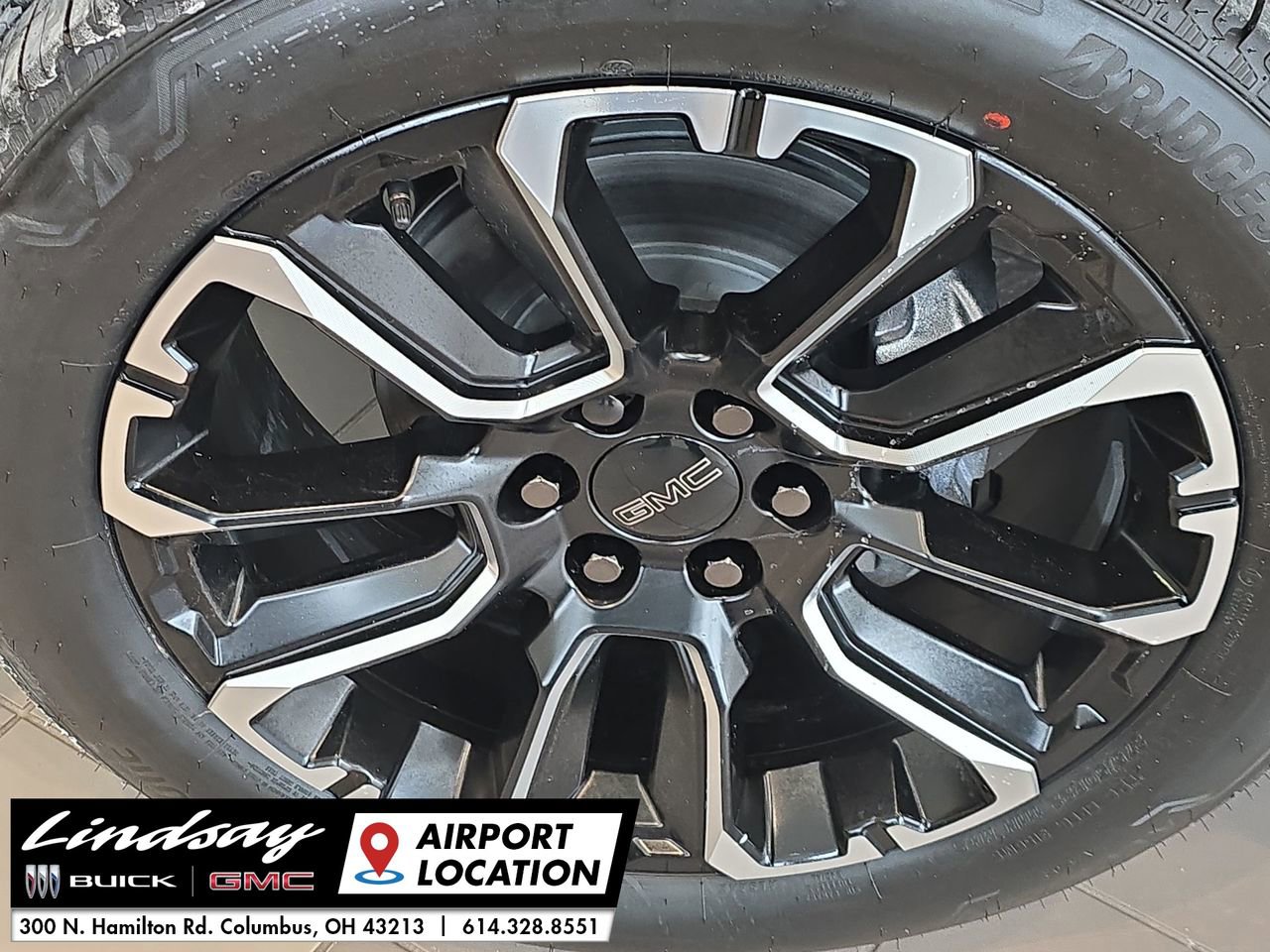 New 2026 GMC Yukon Denali w/ LPO, Floor Liner Package image 33