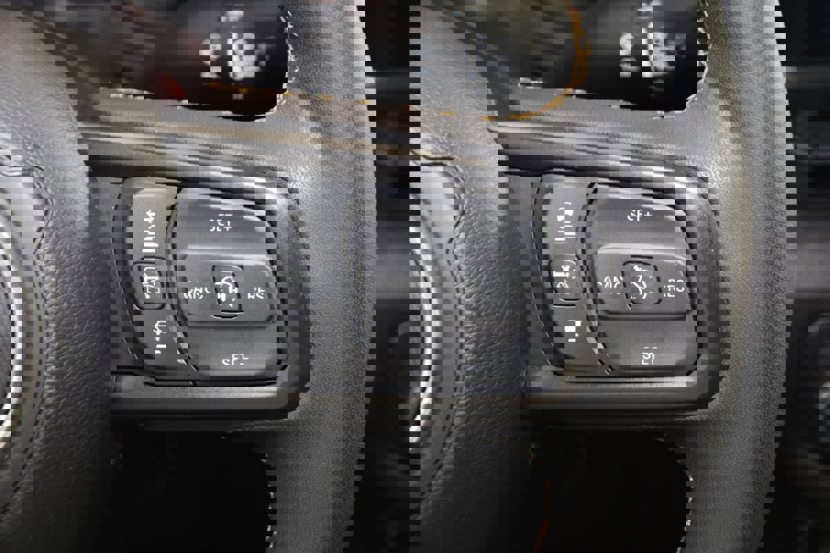 Used 2024 Jeep Wrangler Willys image 34