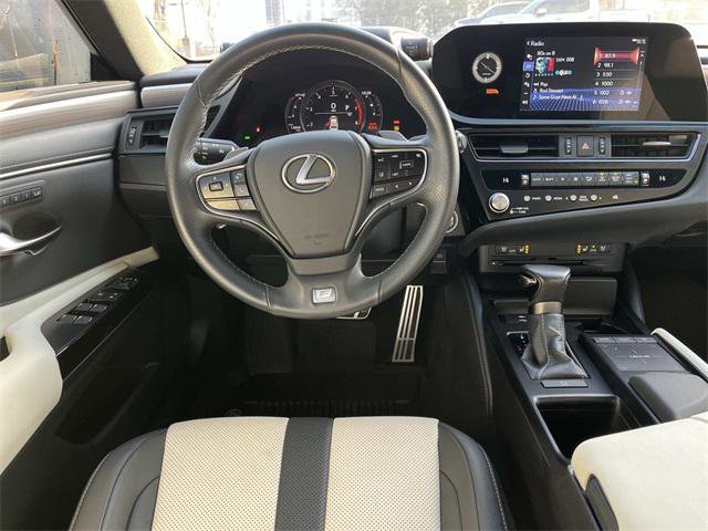 Certified 2022 Lexus ES 350 F Sport image 12