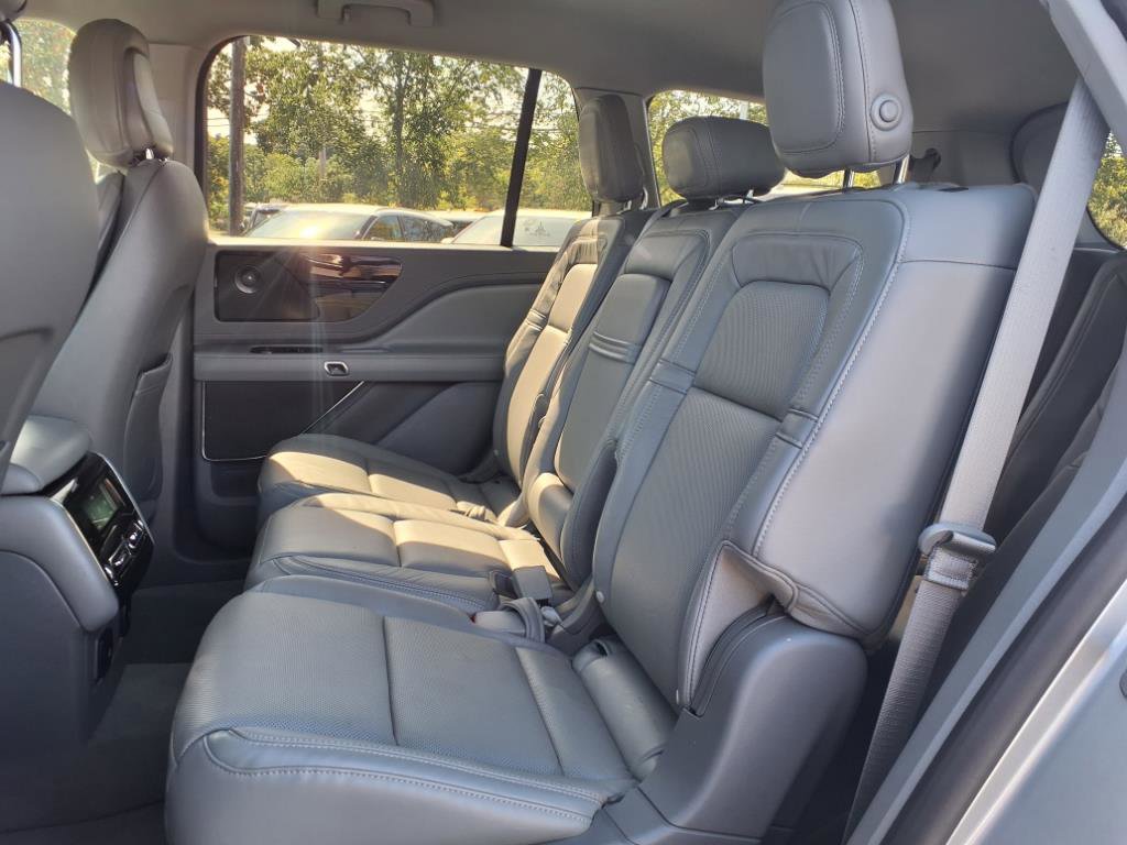 Used 2020 Lincoln Aviator Reserve RWD image 10