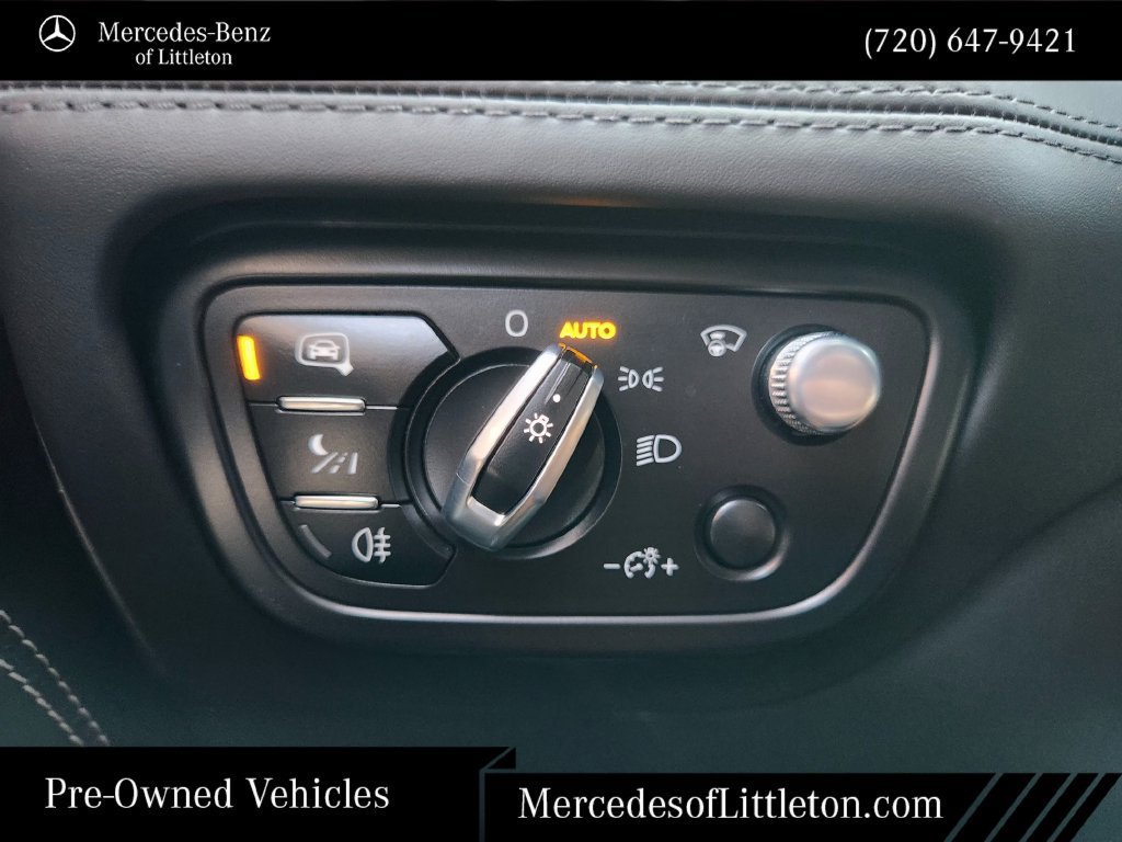 Used 2018 Bentley Bentayga AWD/4WD image 21