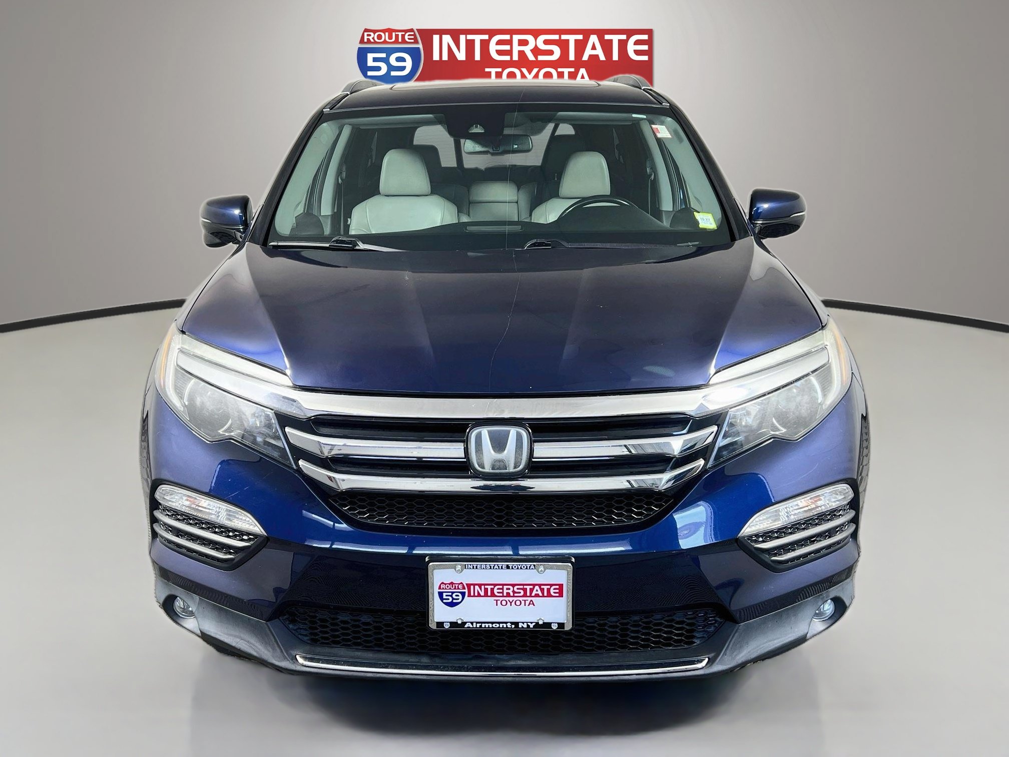 Used 2016 Honda Pilot Touring image 2