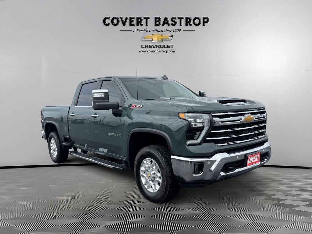Used 2025 Chevrolet Silverado 2500 LTZ w/ LTZ Convenience Package image 6
