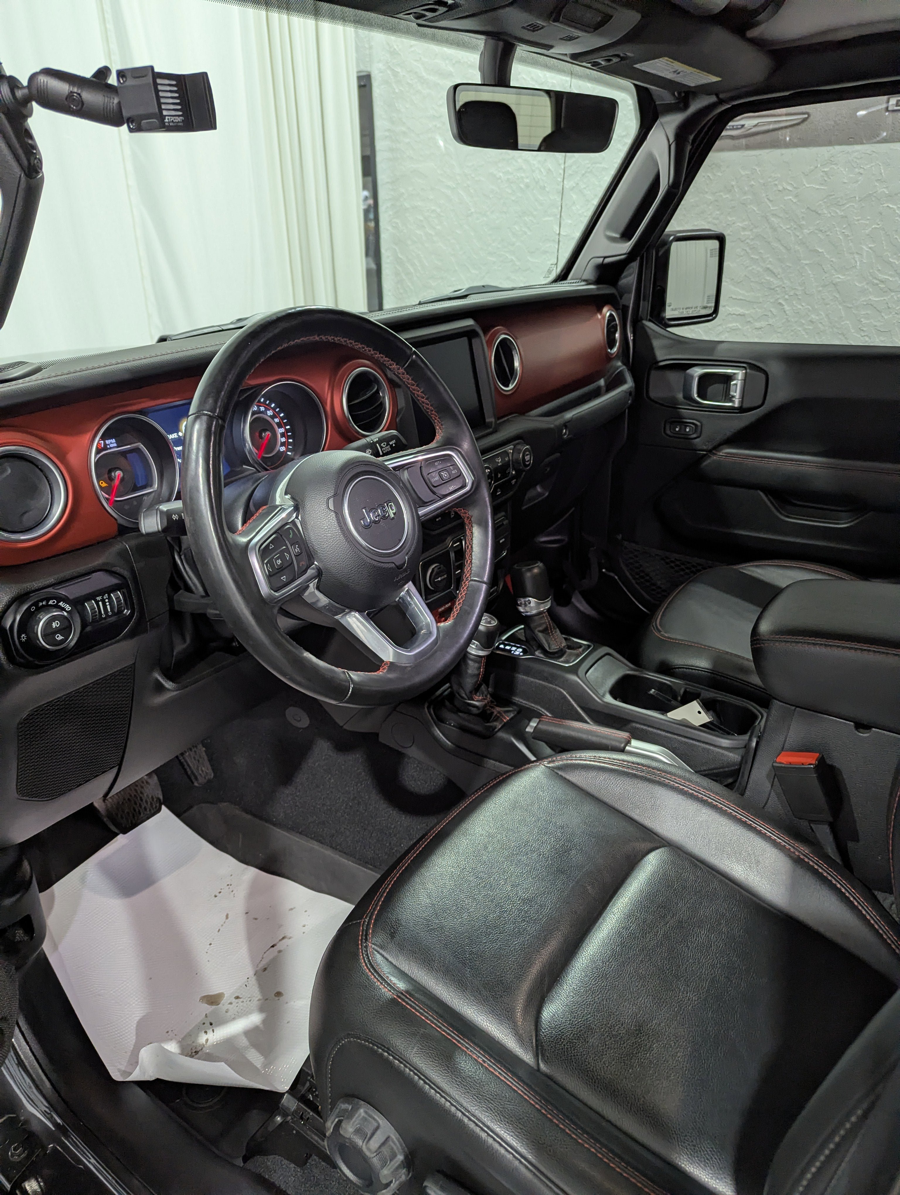 Used 2022 Jeep Gladiator Rubicon w/ Cold Weather Group AWD/4WD image 24