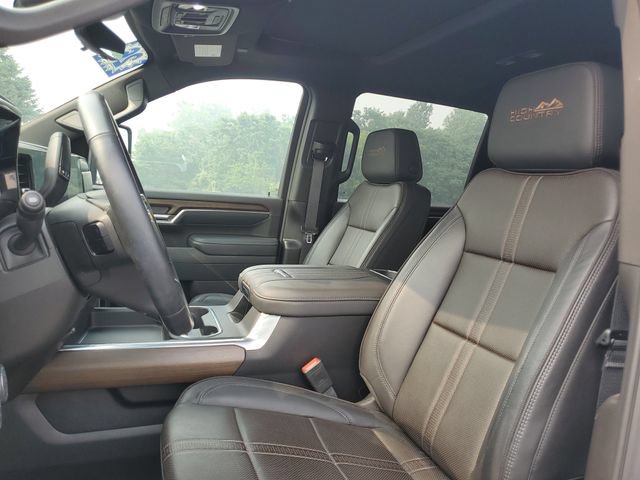 Certified 2026 Chevrolet Silverado 2500 High Country w/ High Country Premium Package AWD/4WD image 5