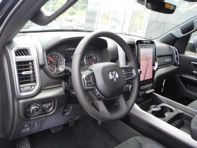 New 2027 RAM 1500 4x4 Crew Cab image 3